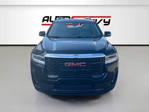 Used 2023 GMC Acadia SLT w/ Technology Package AWD/4WD image 2
