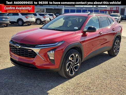 Used 2026 Chevrolet Trax RS w/ Sunroof Package image 1