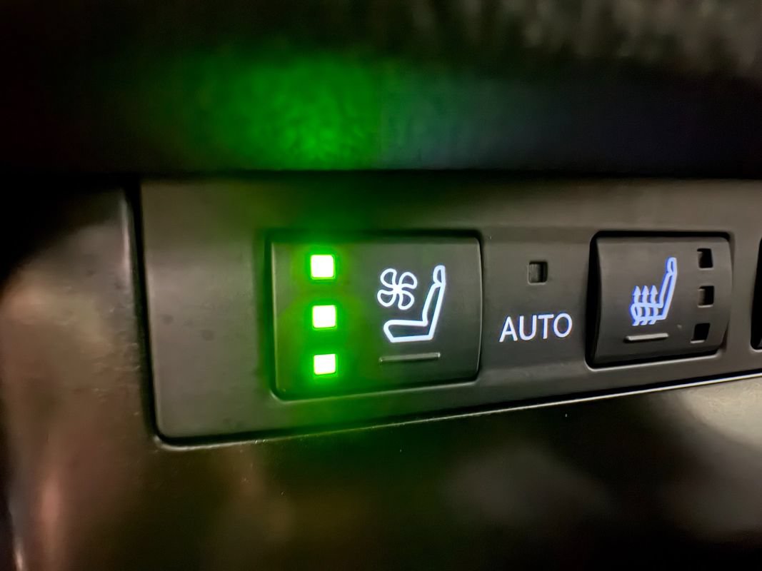 Used 2023 Lexus ES 350 w/ Premium Package FWD image 26
