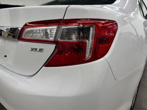 Used 2013 Toyota Camry XLE FWD image 41