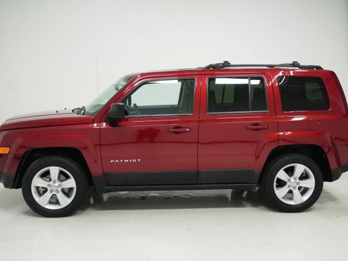 Used 2012 Jeep Patriot Latitude image 7