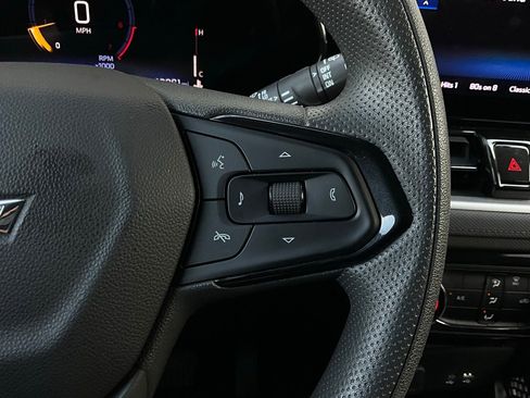 Used 2025 Chevrolet TrailBlazer LT image 32