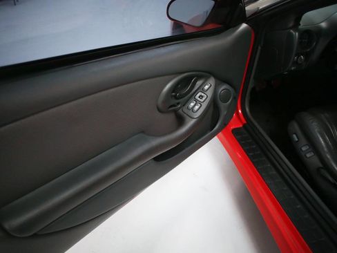 Used 1999 Pontiac Firebird Formula w/ Security Pkg image 20