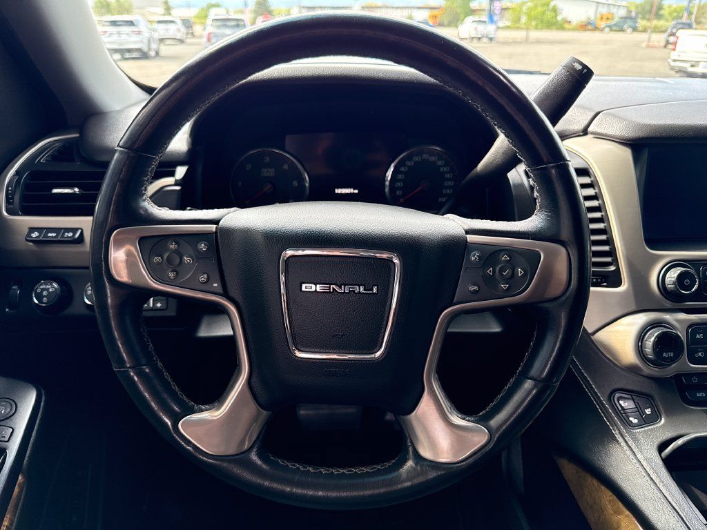 Used 2016 GMC Yukon Denali w/ Open Road Package AWD/4WD image 17