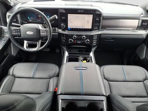 Used 2026 Ford F450 Platinum w/ FX4 Off-Road Package image 13