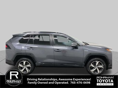 Used 2023 Toyota RAV4 SE w/ Weather & Moonroof Package AWD/4WD image 8