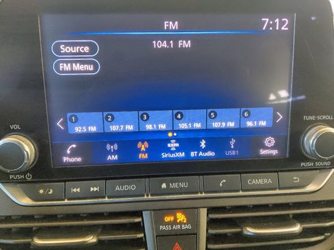 Used 2021 Nissan Altima 2.5 SR FWD image 25