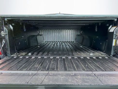 Used 2017 Toyota Tacoma SR5 image 25