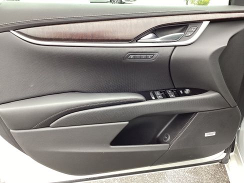 Used 2019 Cadillac XTS Premium Luxury AWD/4WD image 15