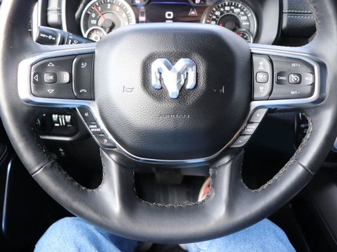 Used 2025 RAM 1500 Laramie AWD/4WD image 29