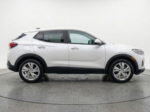 Used 2025 Buick Encore GX Preferred image 11