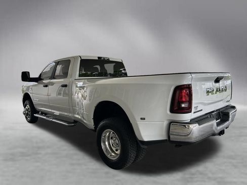 Used 2025 RAM 3500 Big Horn AWD/4WD image 4