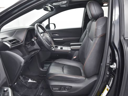 Used 2021 Toyota Sienna XSE w/ XSE Plus Package image 13