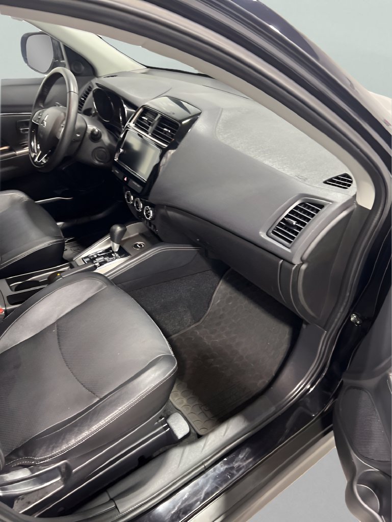 Used 2018 Mitsubishi Outlander Sport SEL AWD/4WD image 13