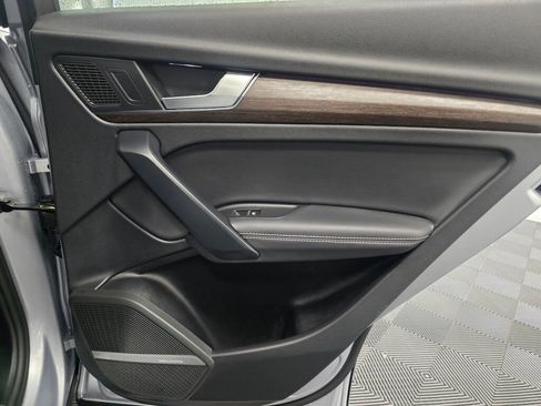 Certified 2025 Audi Q5 2.0T Premium Plus image 25