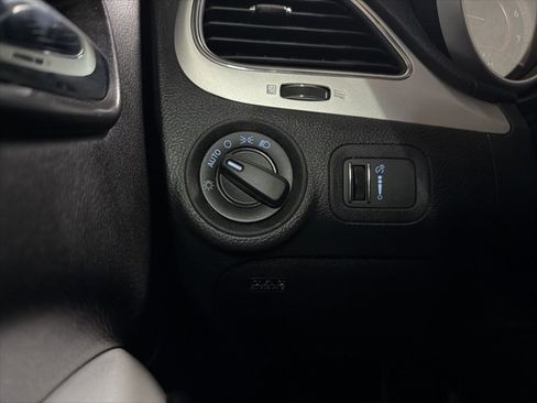 Used 2020 Dodge Journey SE w/ SE Popular Equipment Group image 23