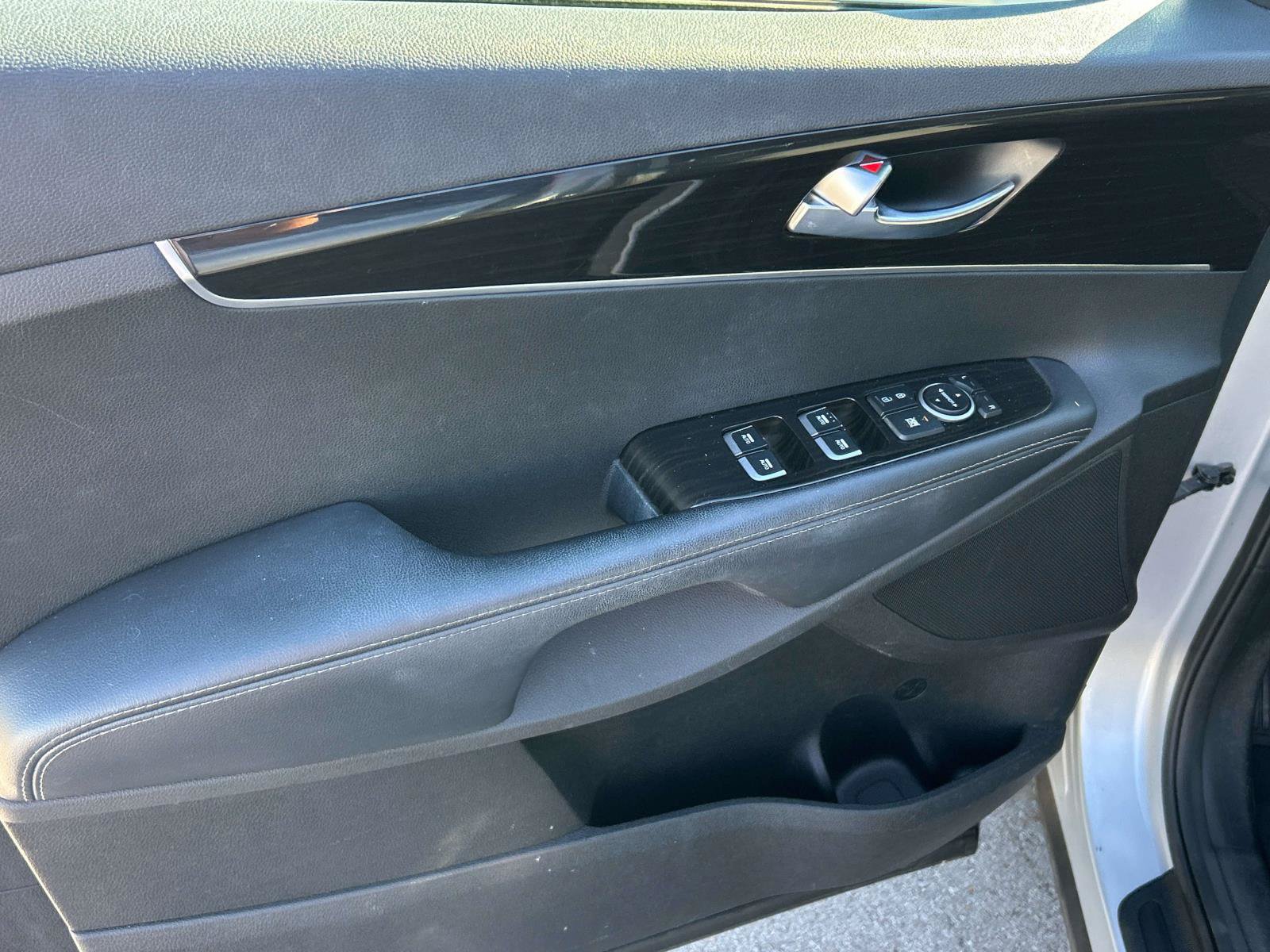 Used 2020 Kia Sorento LX w/ LX I4 Convenience Package AWD/4WD image 25