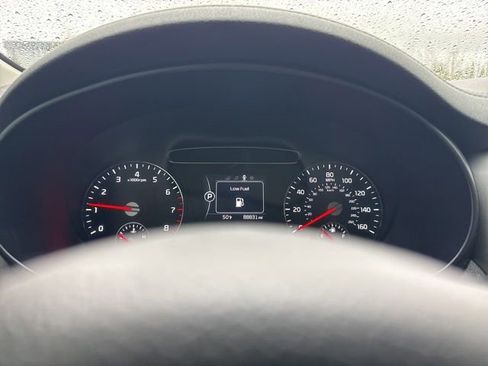 Used 2018 Kia Sorento L FWD image 19