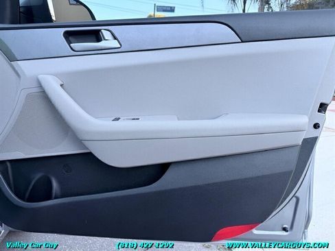 Used 2016 Hyundai Sonata SE FWD image 26