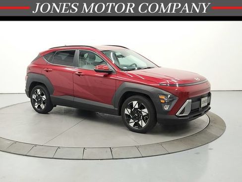 Used 2025 Hyundai Kona SEL FWD image 1