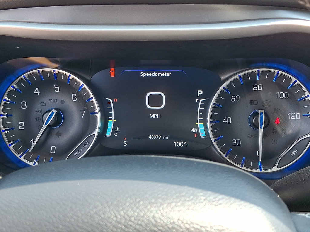Used 2025 Chrysler Pacifica Select FWD image 26