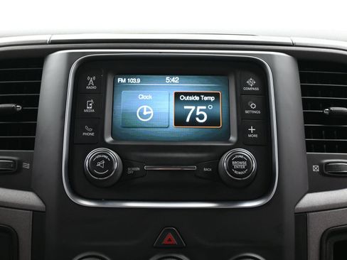 Used 2018 RAM 2500 Tradesman w/ Chrome Appearance Group image 34