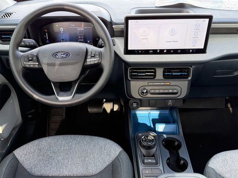 New 2025 Ford Maverick XLT image 42