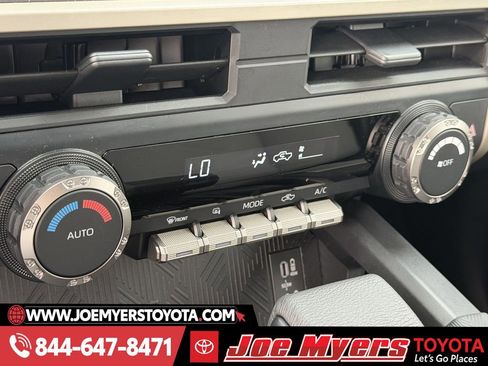 Certified 2025 Toyota Tacoma TRD Off-Road image 20