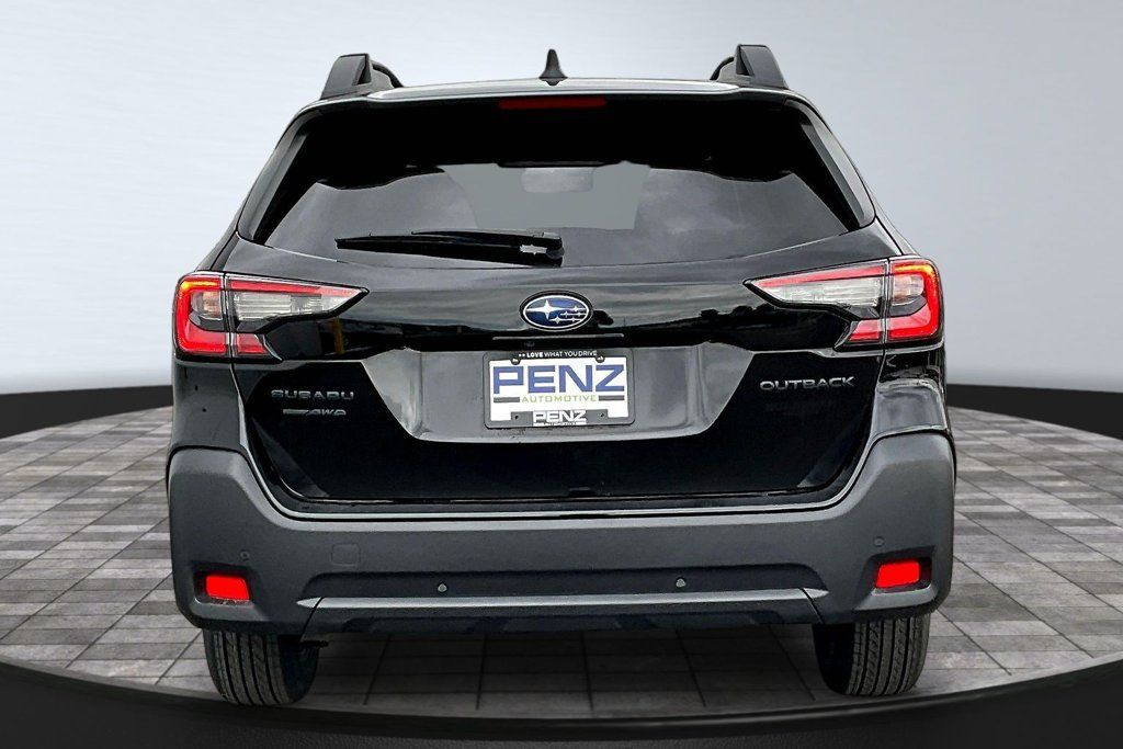 Used 2024 Subaru Outback Onyx Edition AWD/4WD image 5
