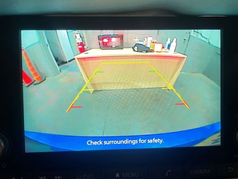 Used 2025 Nissan Sentra SV FWD image 20