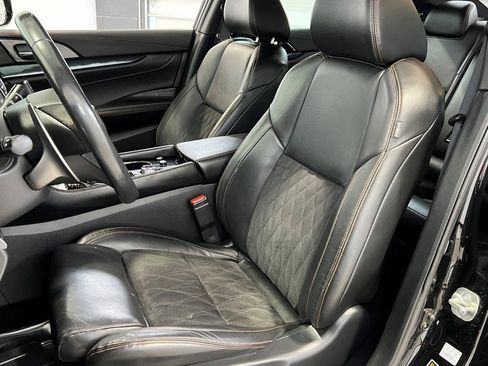 Used 2020 Nissan Maxima SR w/ Sport Mat Group image 22