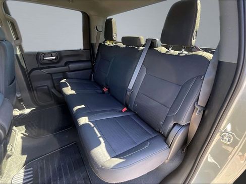 Used 2024 Chevrolet Silverado 2500 Custom w/ Custom Value Package image 26