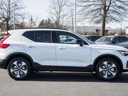 New 2026 Volvo XC40 B5 Plus w/ Protection Package Premier image 4
