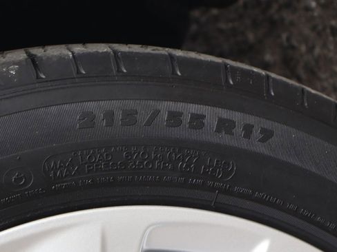 Used 2023 Toyota Camry LE w/ Convenience Package image 43