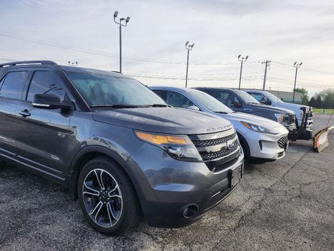 Used 2015 Ford Explorer Sport w/ Equipment Group 401A AWD/4WD image 9