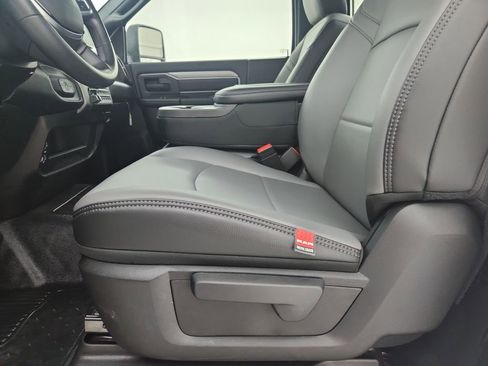 New 2026 RAM 3500 Tradesman w/ Chrome Appearance Group A image 11