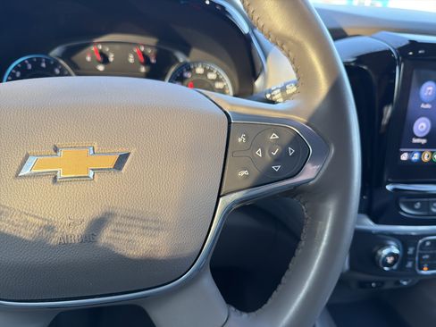 Used 2020 Chevrolet Traverse LT image 20