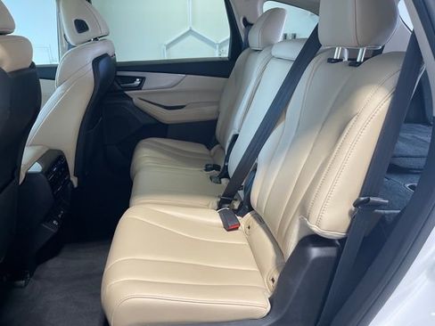 Used 2023 Acura MDX SH-AWD image 16