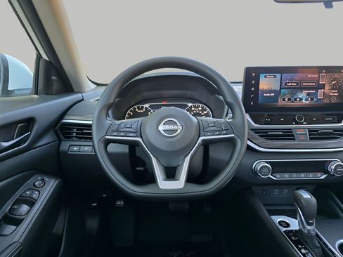 New 2026 Nissan Altima 2.5 SV FWD image 16