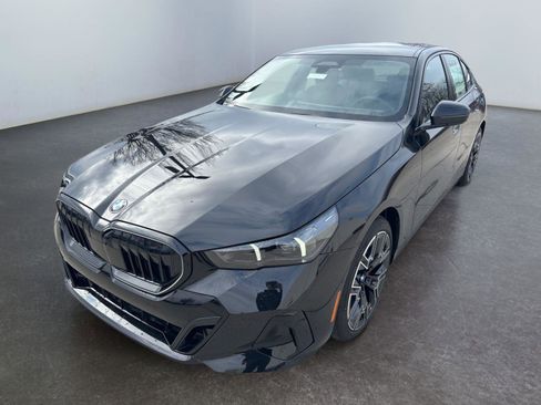 New 2026 BMW 530i xDrive w/ M Sport Package image 9