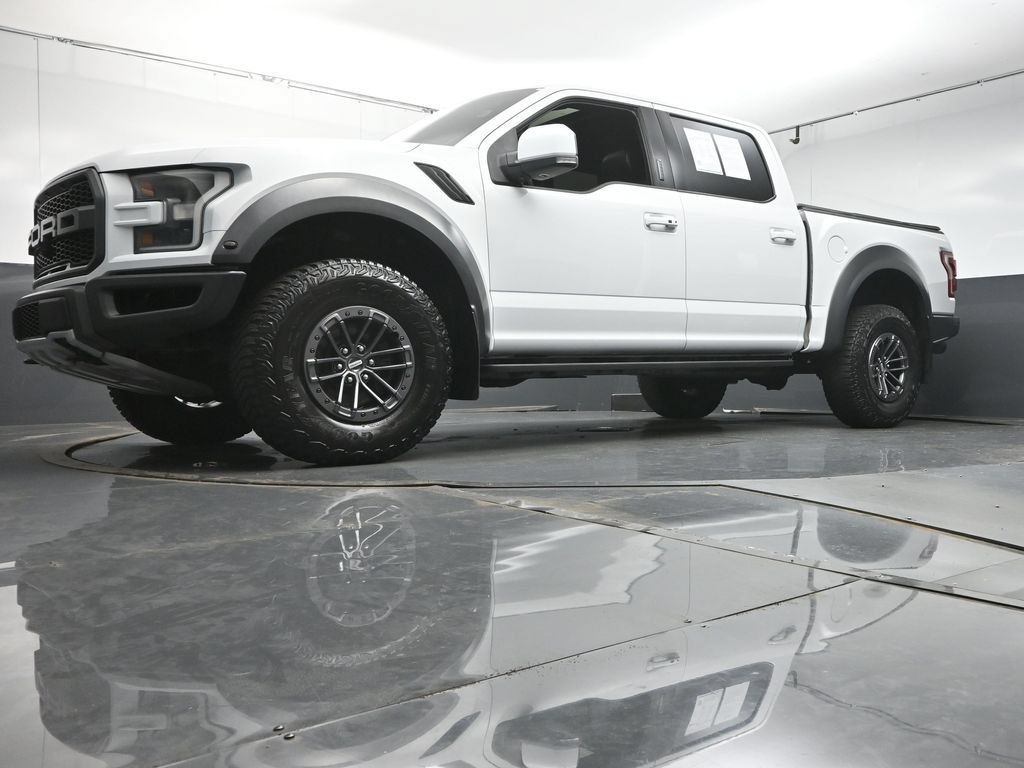 Used 2019 Ford F150 Raptor w/ Equipment Group 802A Luxury AWD/4WD image 34