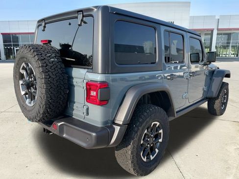 Used 2025 Jeep Wrangler Unlimited Rubicon 4xe w/ Safety Group AWD/4WD image 5