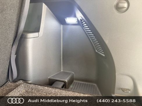 Used 2024 Volkswagen Atlas SEL Premium R-Line AWD/4WD image 47
