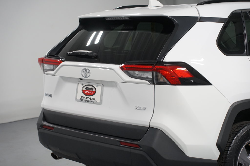 Certified 2025 Toyota RAV4 XLE FWD image 9