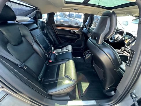 Used 2018 Volvo S90 T6 Inscription w/ Convenience Package image 14