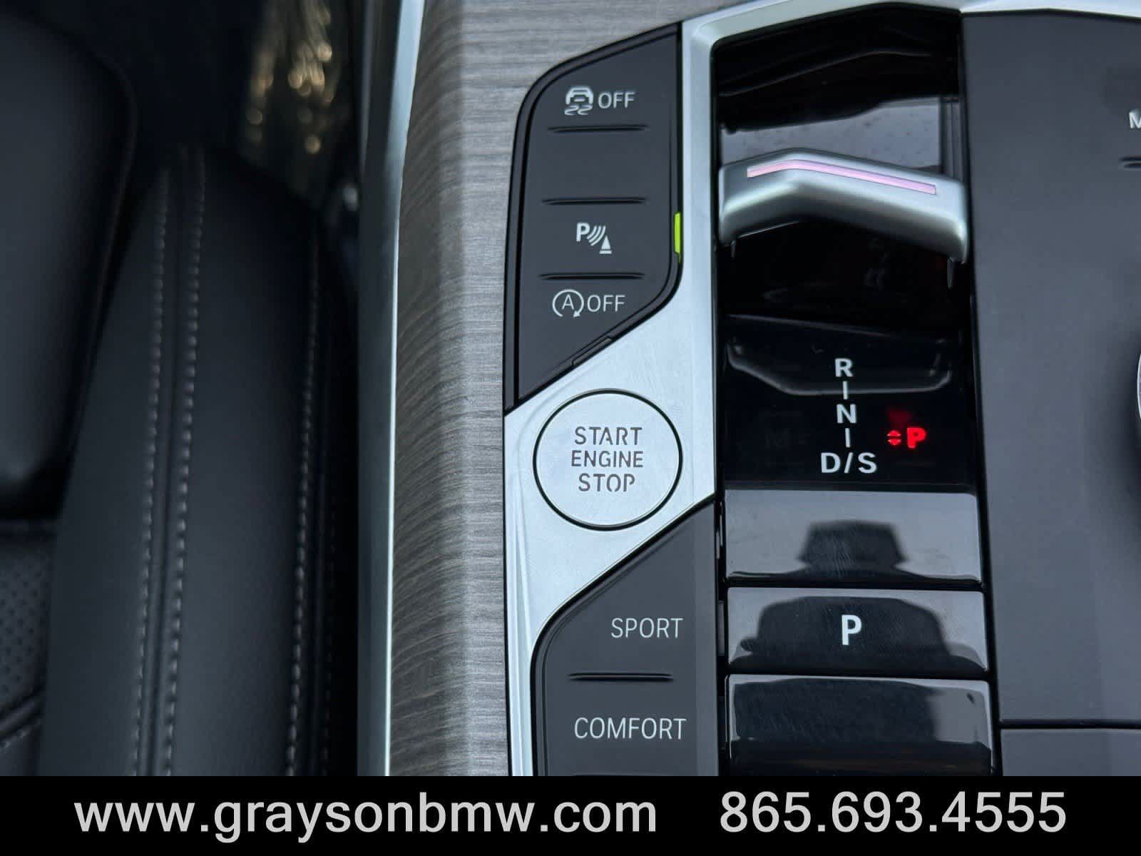 Used 2026 BMW 330i xDrive Sedan AWD/4WD image 25