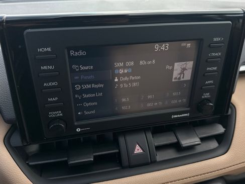 Used 2022 Toyota RAV4 XLE w/ Convenience Package image 39