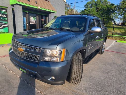 Used 2012 Chevrolet Avalanche LT w/ Texas Edition RWD image 57