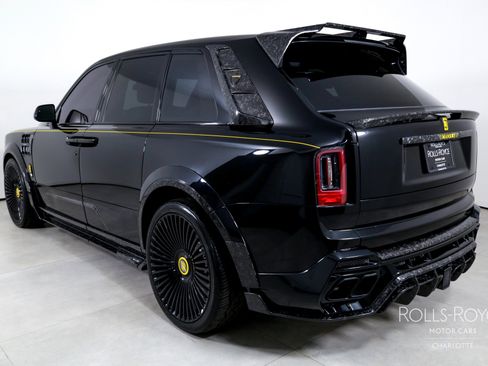 Used 2025 Rolls-Royce Cullinan AWD/4WD image 8