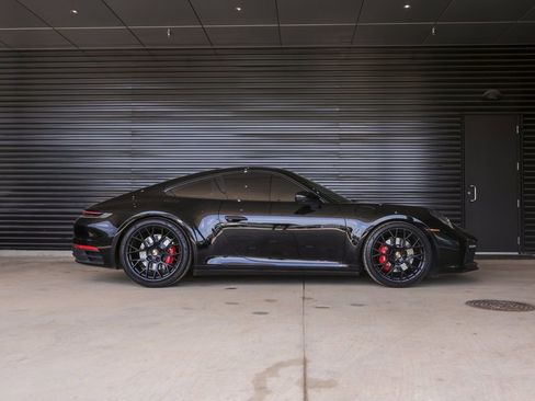 Certified 2024 Porsche 911 Carrera 4S AWD/4WD image 8